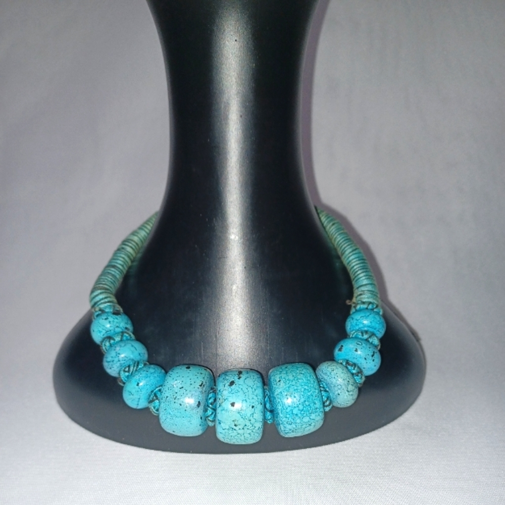 Statement necklace